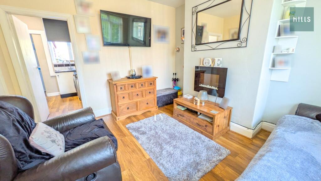 House in Worcester - View 2