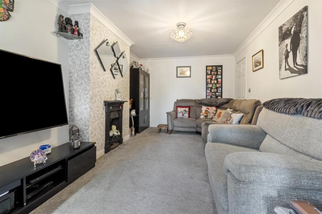 House in Brighton - View 3