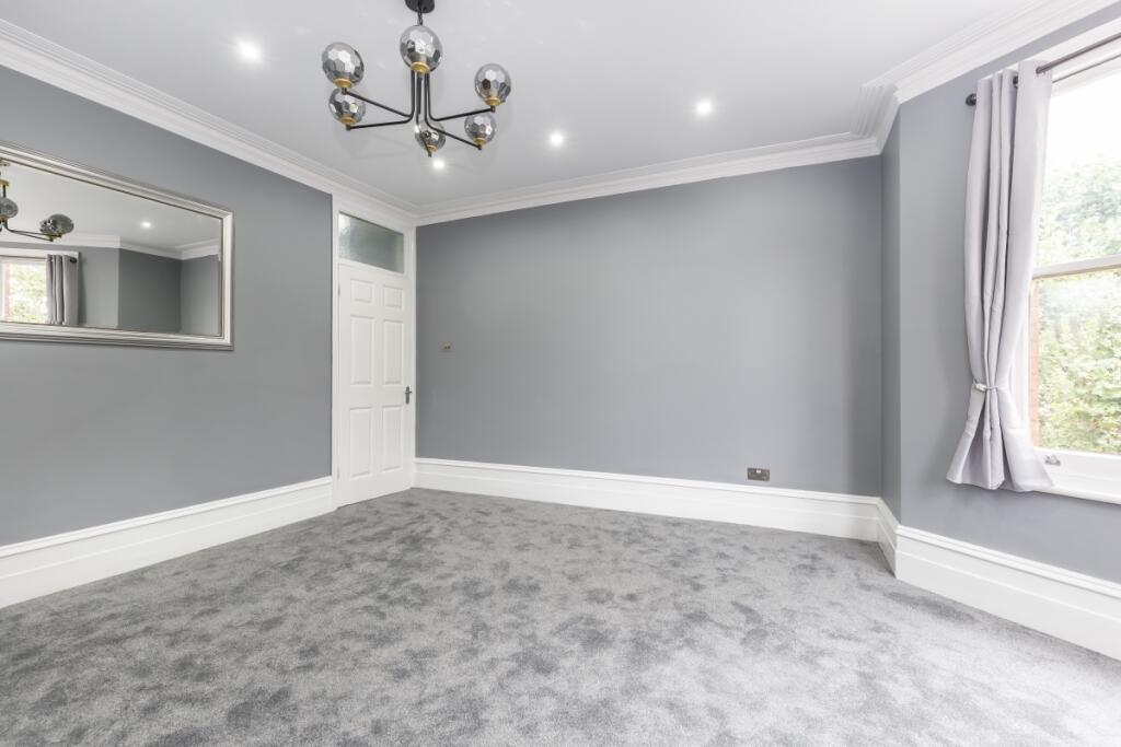 3 bedroom flat for rent