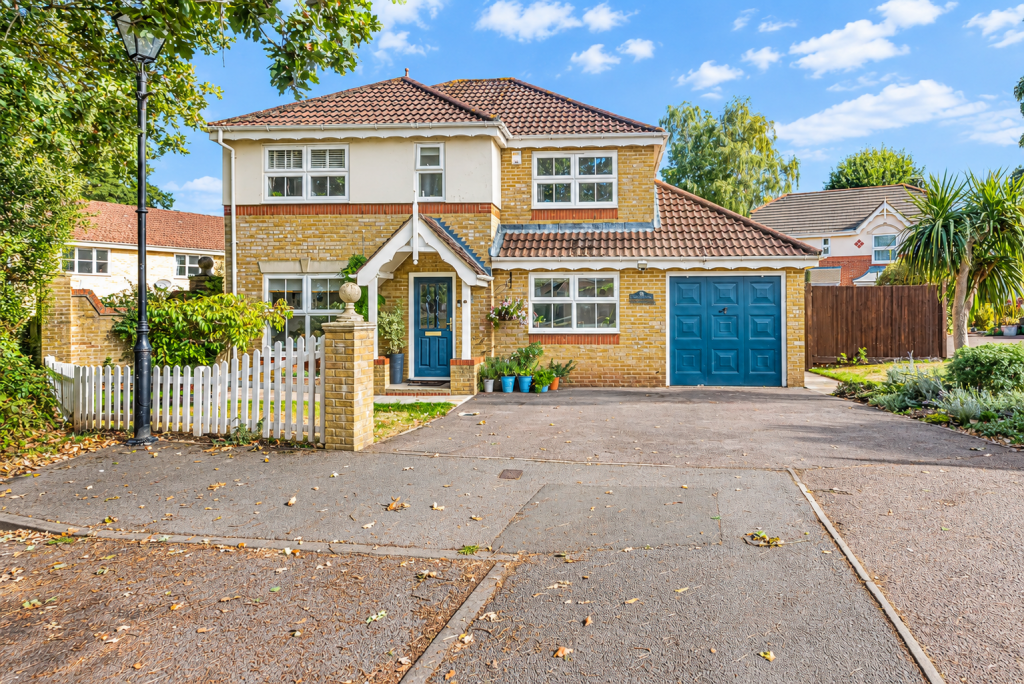 House in Ascot, North Ascot, Sunninghill and Ascot