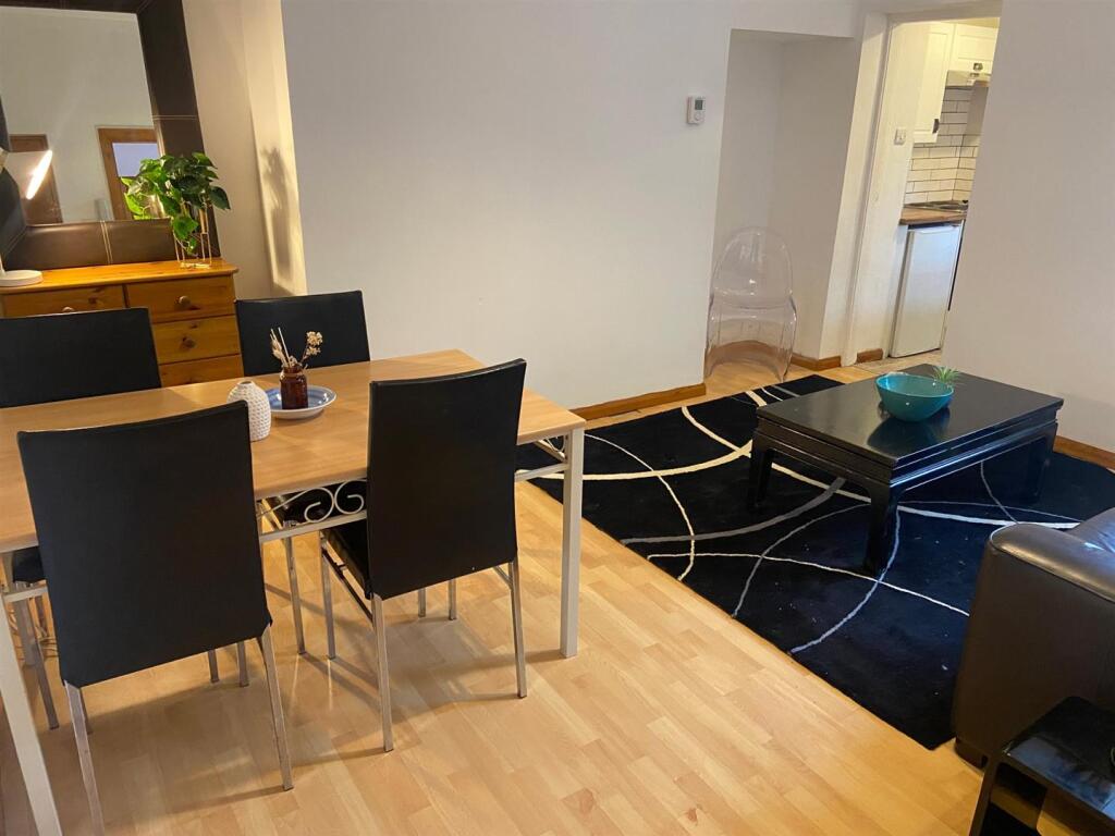 Apartment in Newcastle upon Tyne - View 2