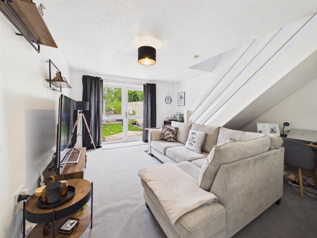 House in Stroud, Hardwicke Green, Hardwicke - View 3