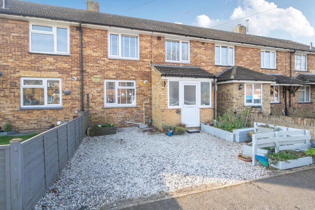 Main image of property: Redlynch Close, Havant