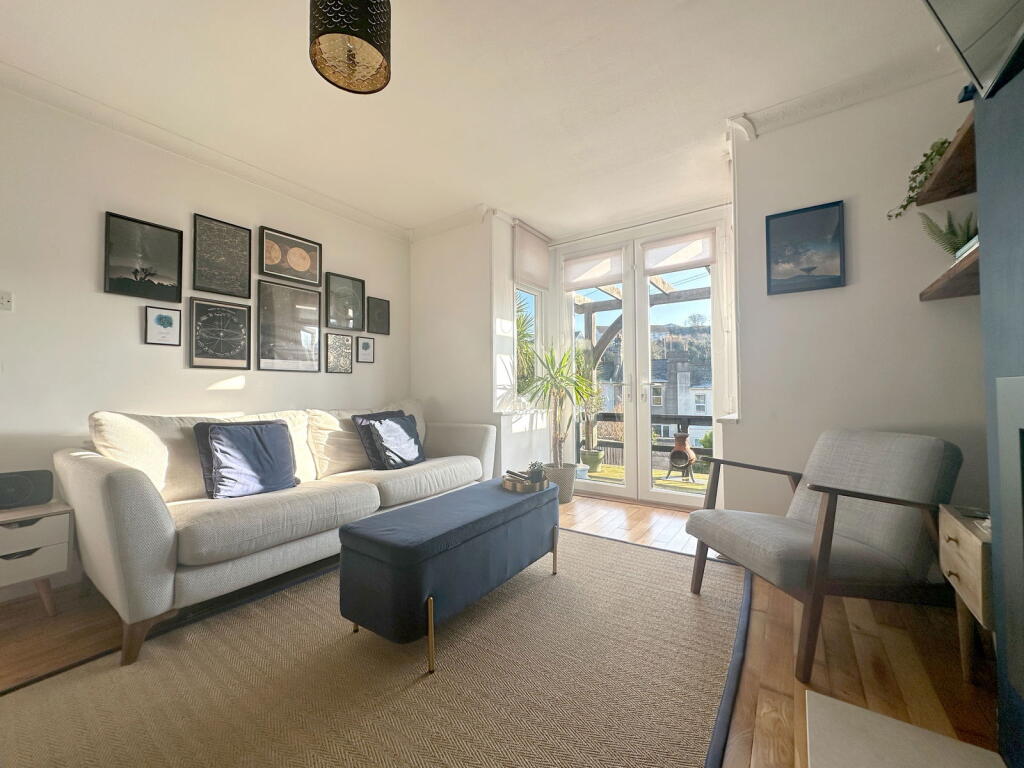 Main image of property: Hill View Terrace, Torquay, TQ1 4AP
