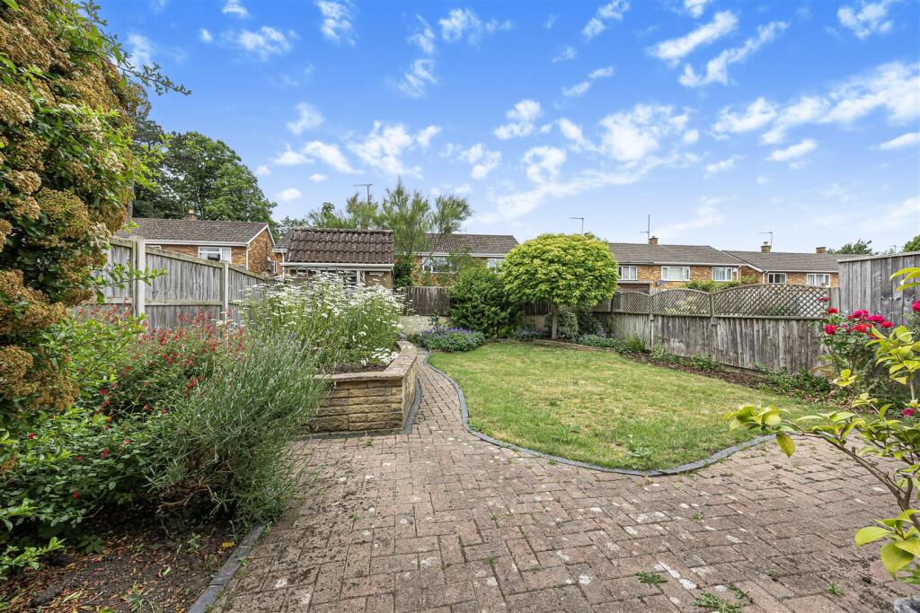 Reynolds Close, Keynsham photo 4