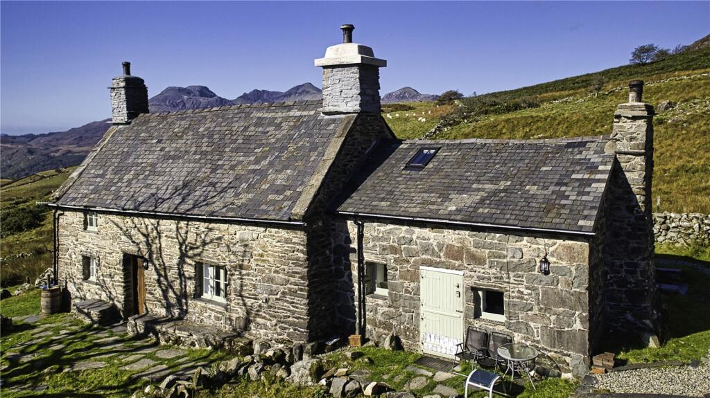 Main image of property: Cwm Teigl, Ffestiniog, Gwynedd, LL41