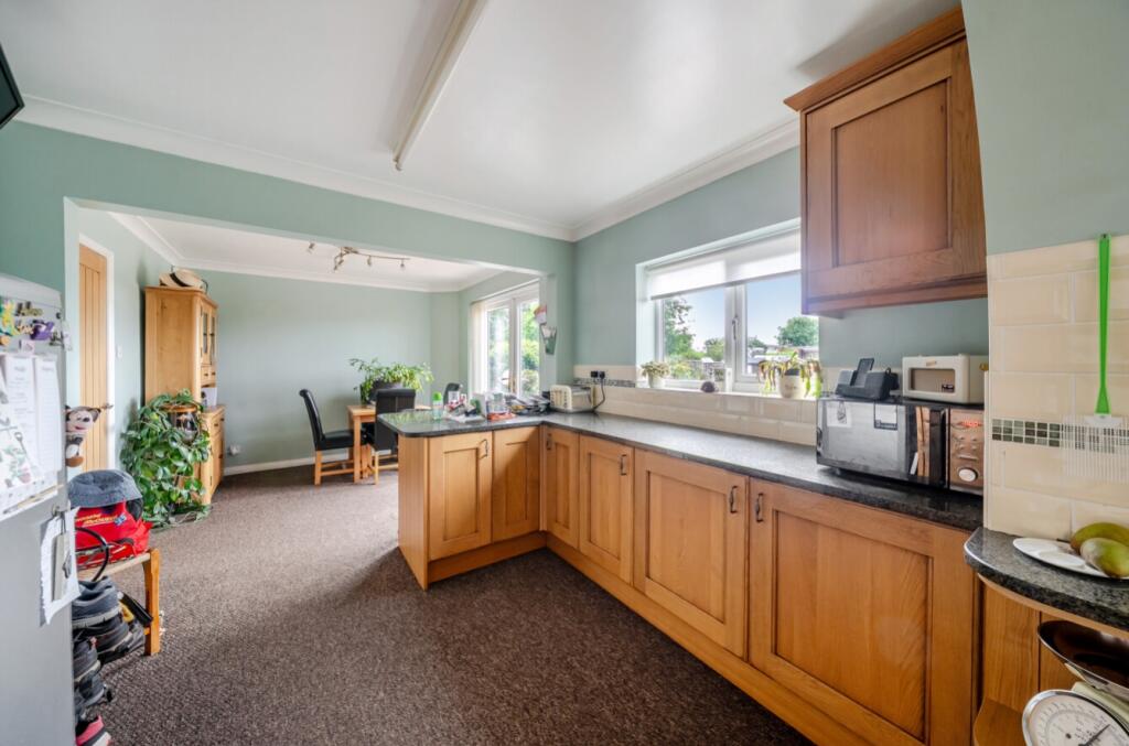 House in West Lindsey, Cherry Willingham CP - View 4