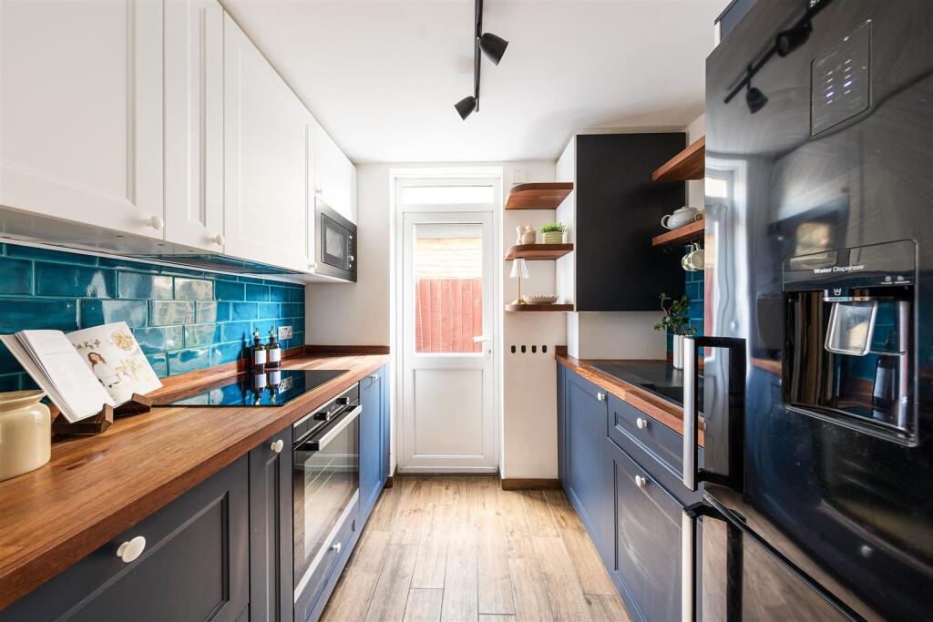 Apartment in London - View 3
