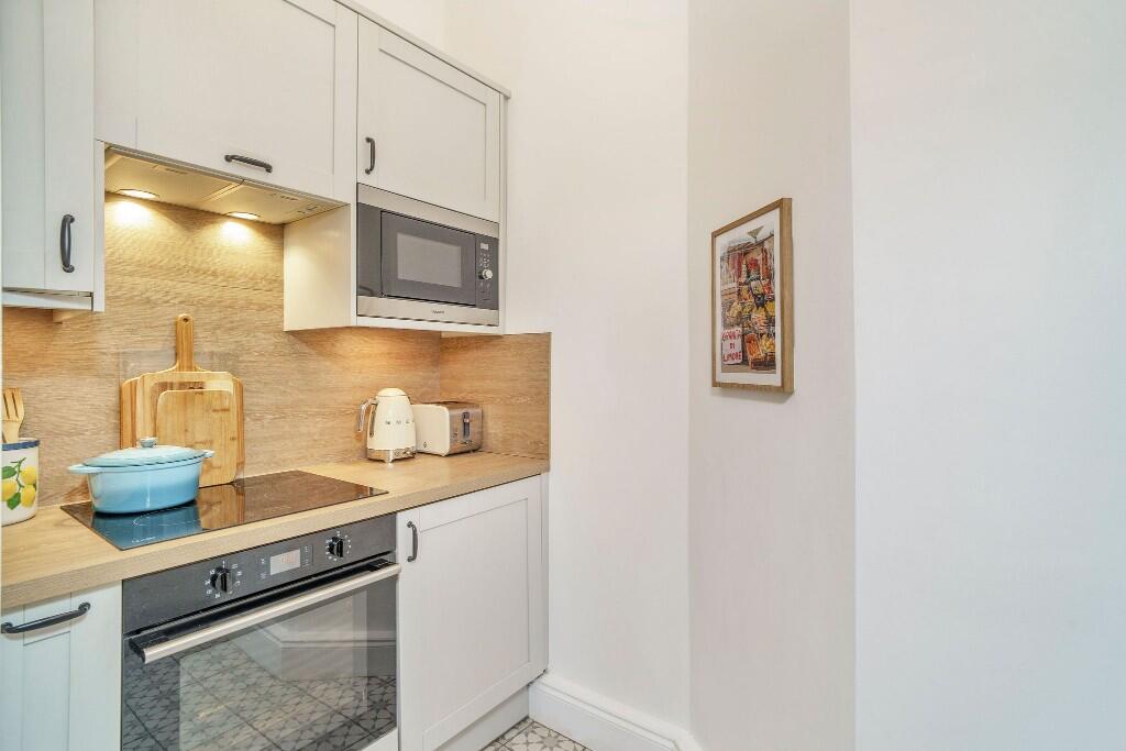 Apartment in Bridge of Allan, Lower Town, Cornton - View 4