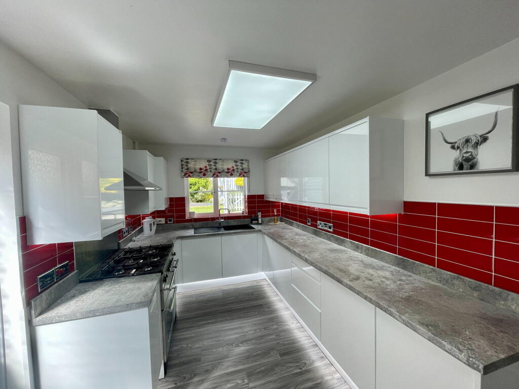 Kingfisher Rise, Saxmundham, IP17 1WE photo 4