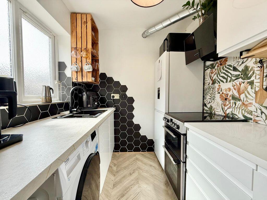 High Standard Three Bedroom Home photo 4