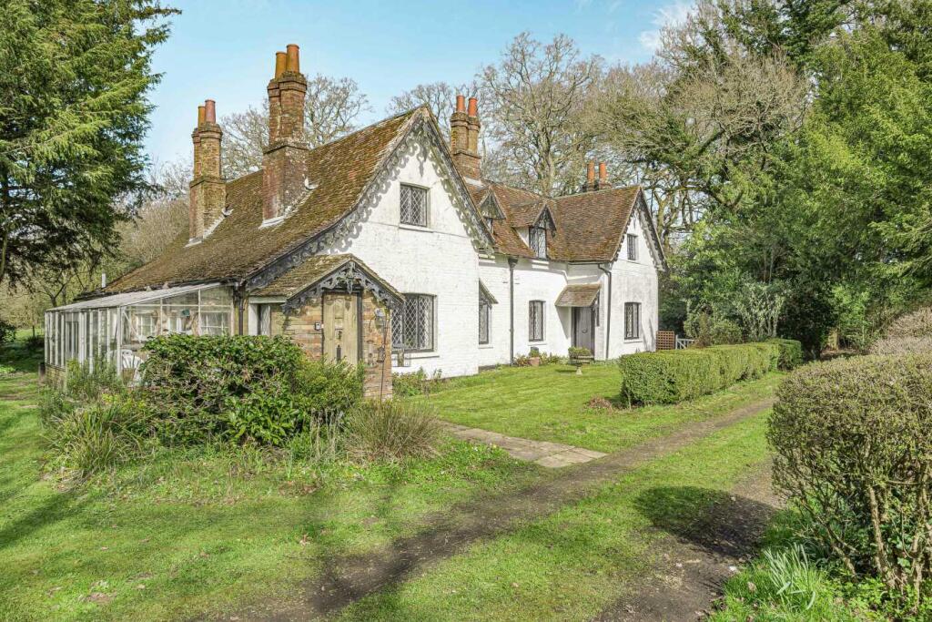 Main image of property: Howe Hill,Watlington,OX49 5HE