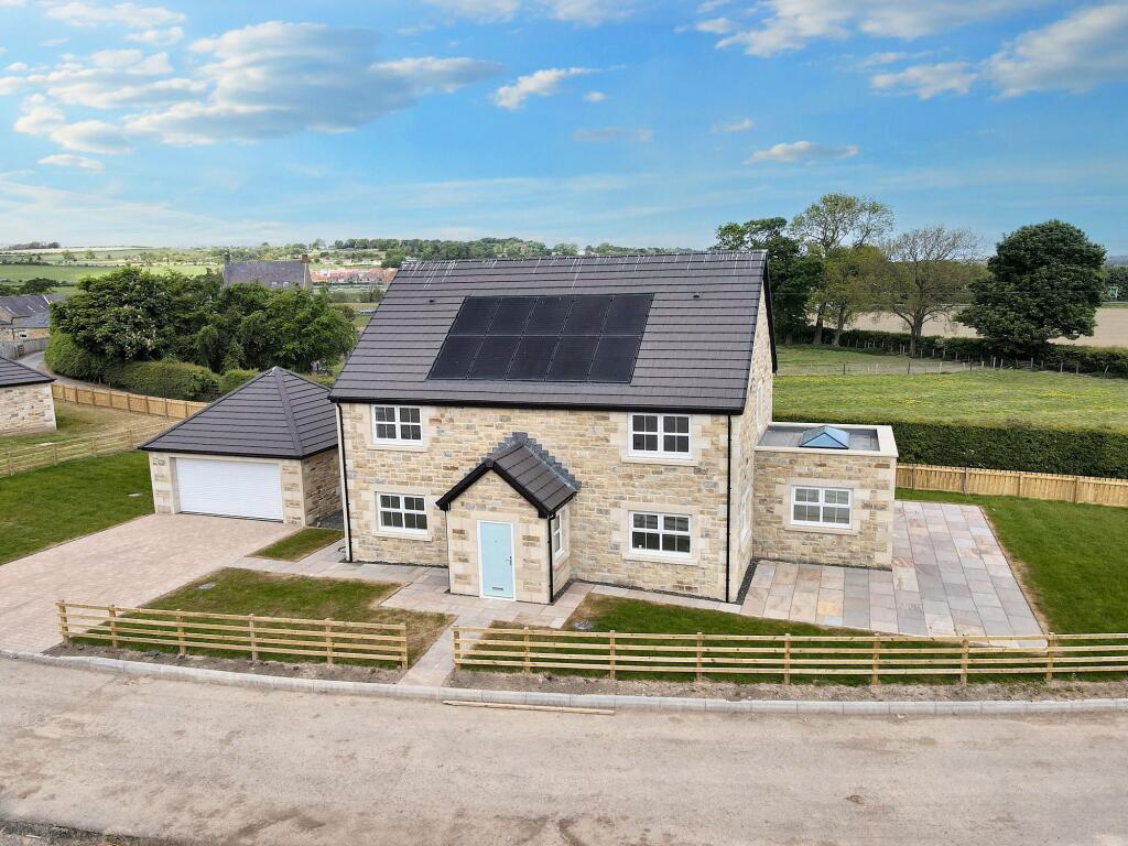 4-bed detached on 2, Maple Drive, Alnwick, NE66, £650,000