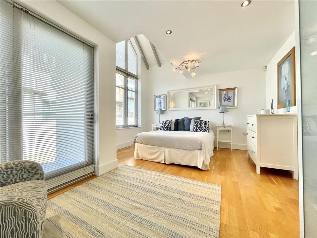 House in Weymouth, Overcombe - View 2