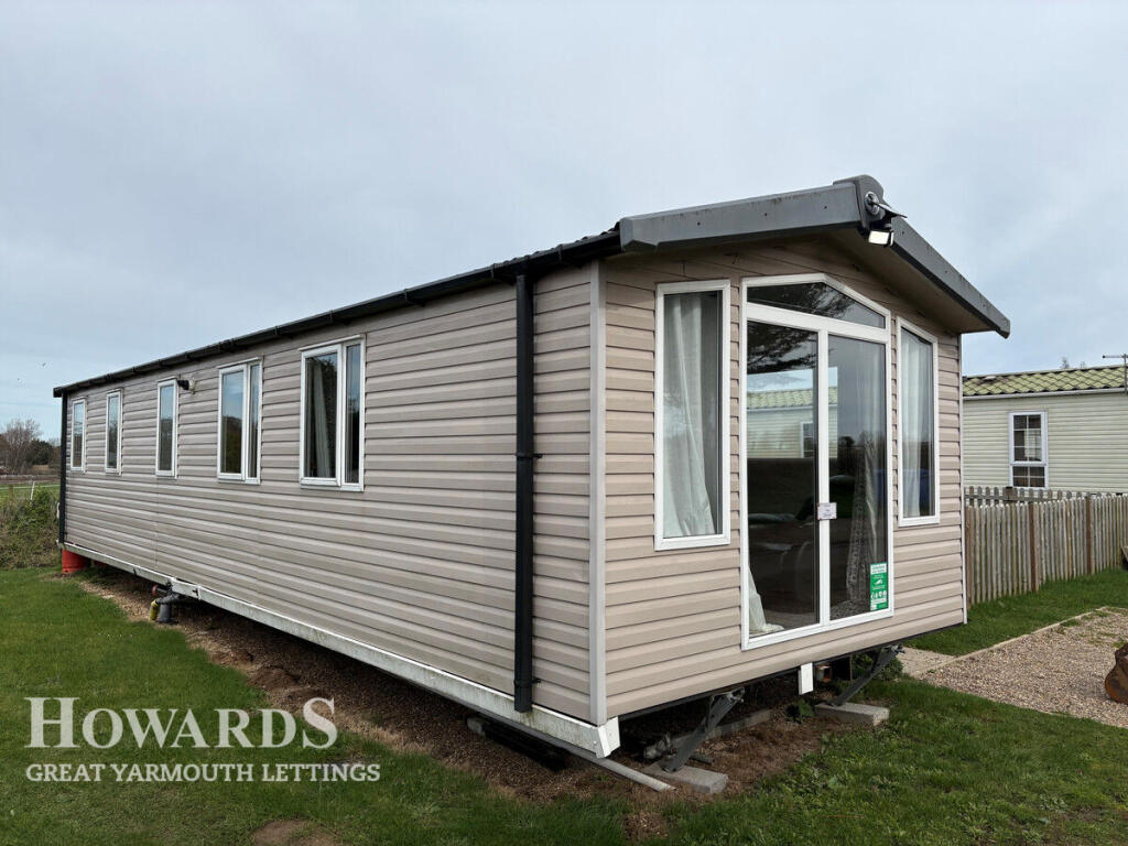 Main image of property: Rose Farm Touring Park, Great Yarmouth