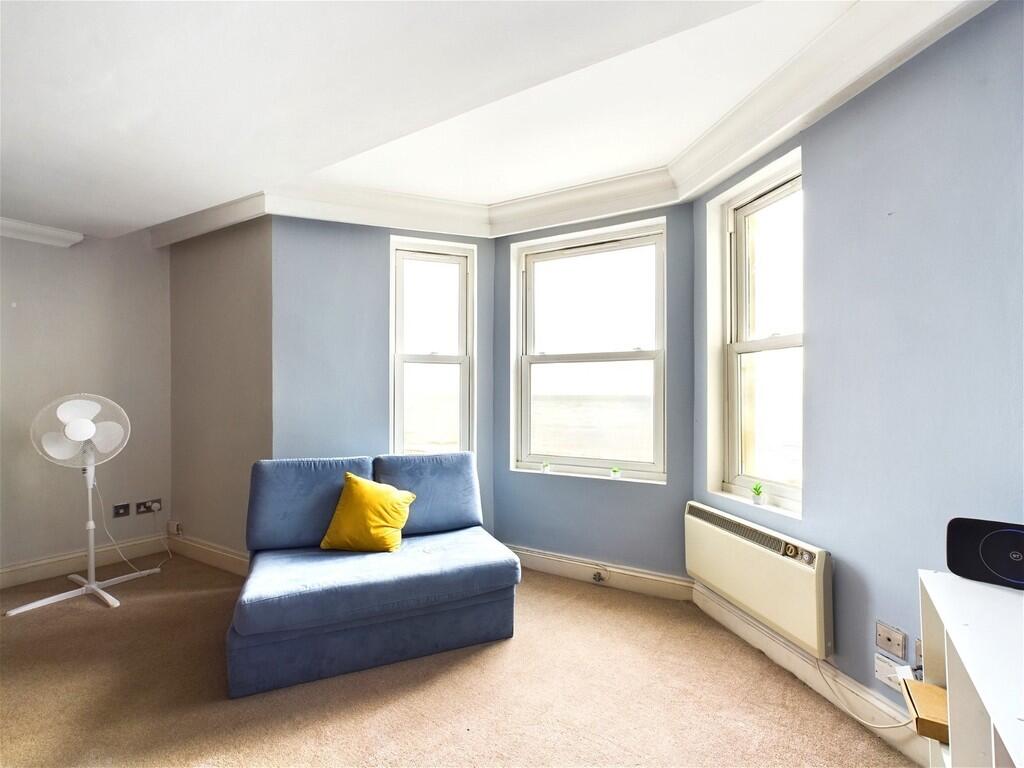 Apartment in Brighton - More