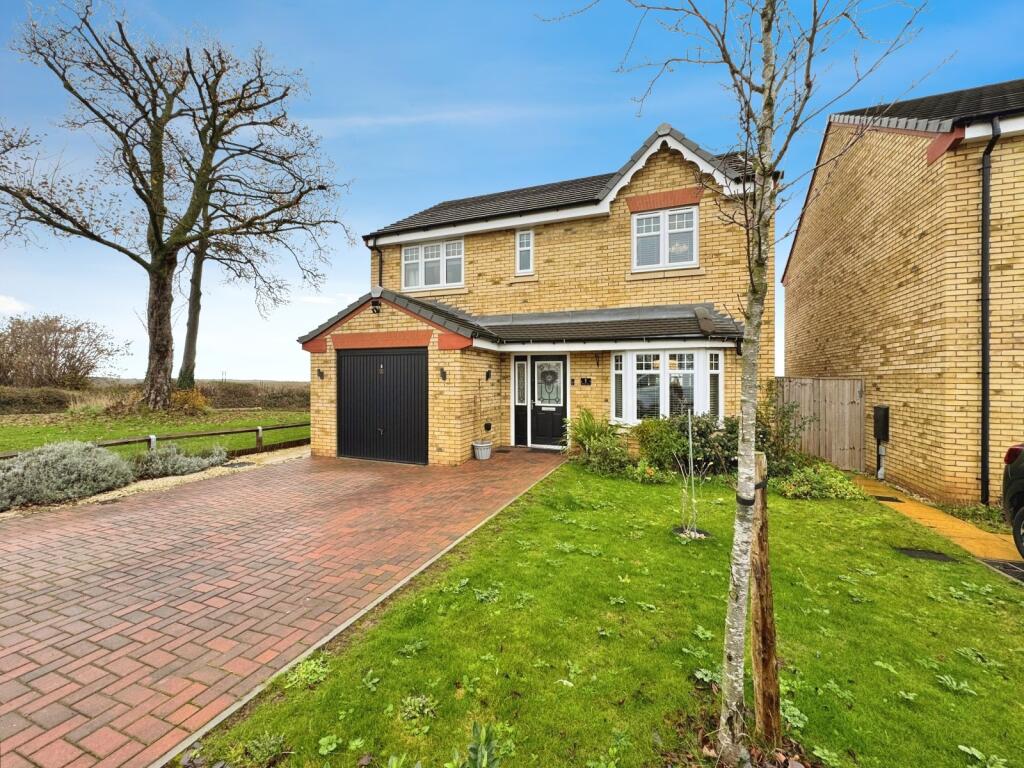 Main image of property: Heathrush Drive, Dinnington, Sheffield, South Yorkshire, S25