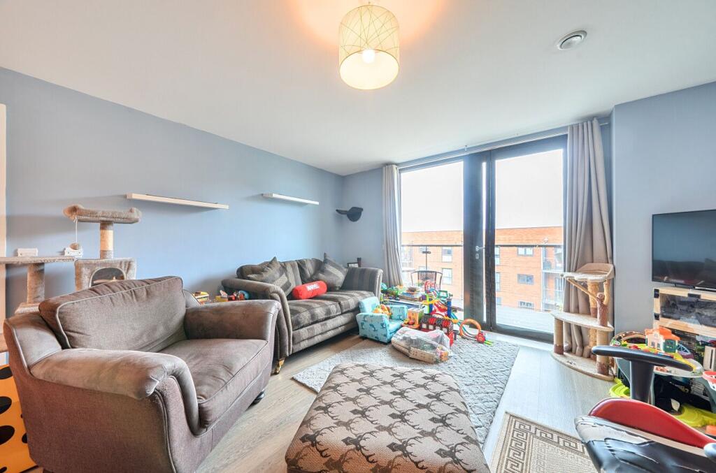 Main image of property: Aragon House, 65 Cherry Orchard, Ebbsfleet Valley, DA10