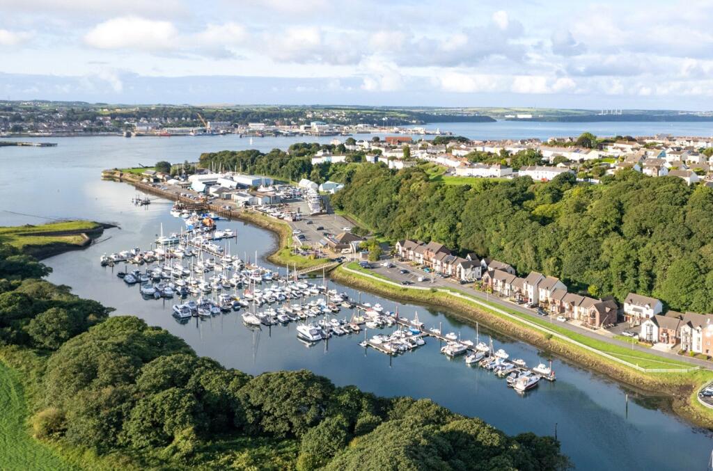 Main image of property: Gaddarn Reach, MILFORD HAVEN, Dyfed, SA73