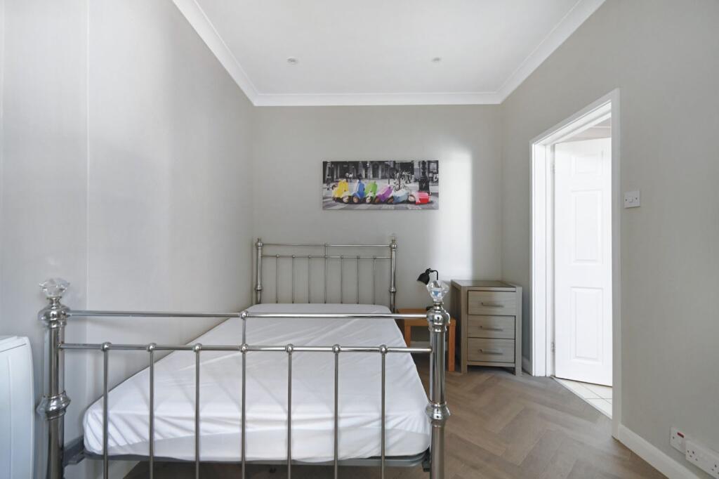Apartment in Brighton - More