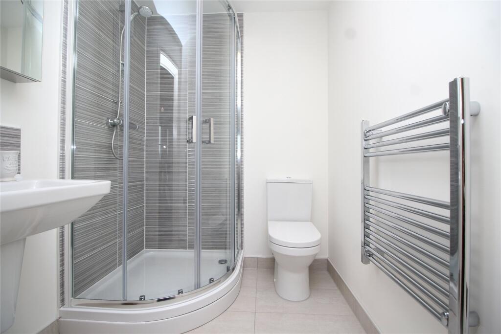 Apartment in Newport Pagnell, City of Milton Keynes - View 4