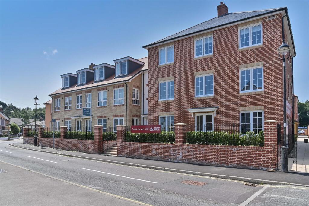 Main image of property: Hubert Lodge, Hythe, Southampton, Hampshire