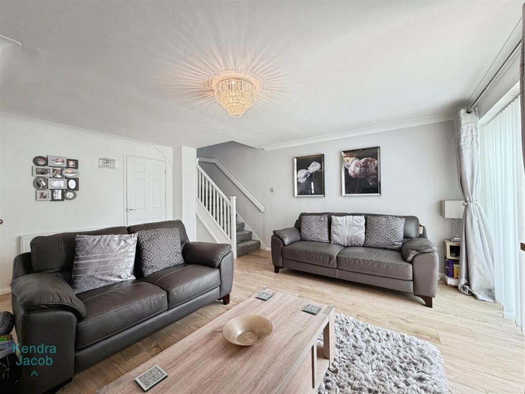 Belfmoor Close, Whitwell, Worksop photo 3