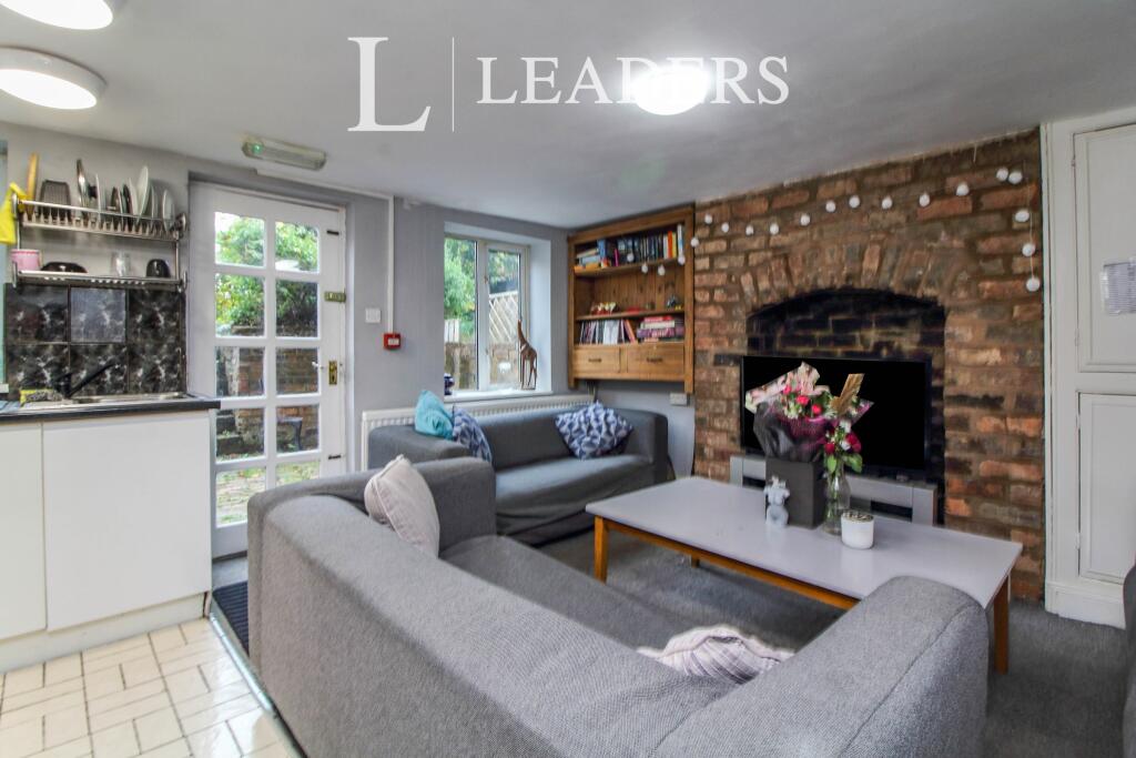 Main image of property: Chestnut Walk, Worcester, WR1