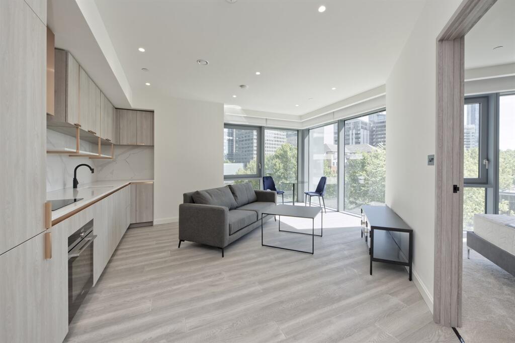 Main image of property: Aspen, Consort Place, E14