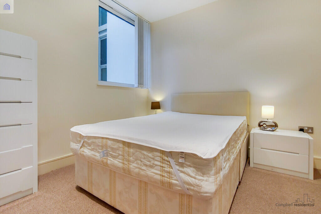 Apartment in London - View 5