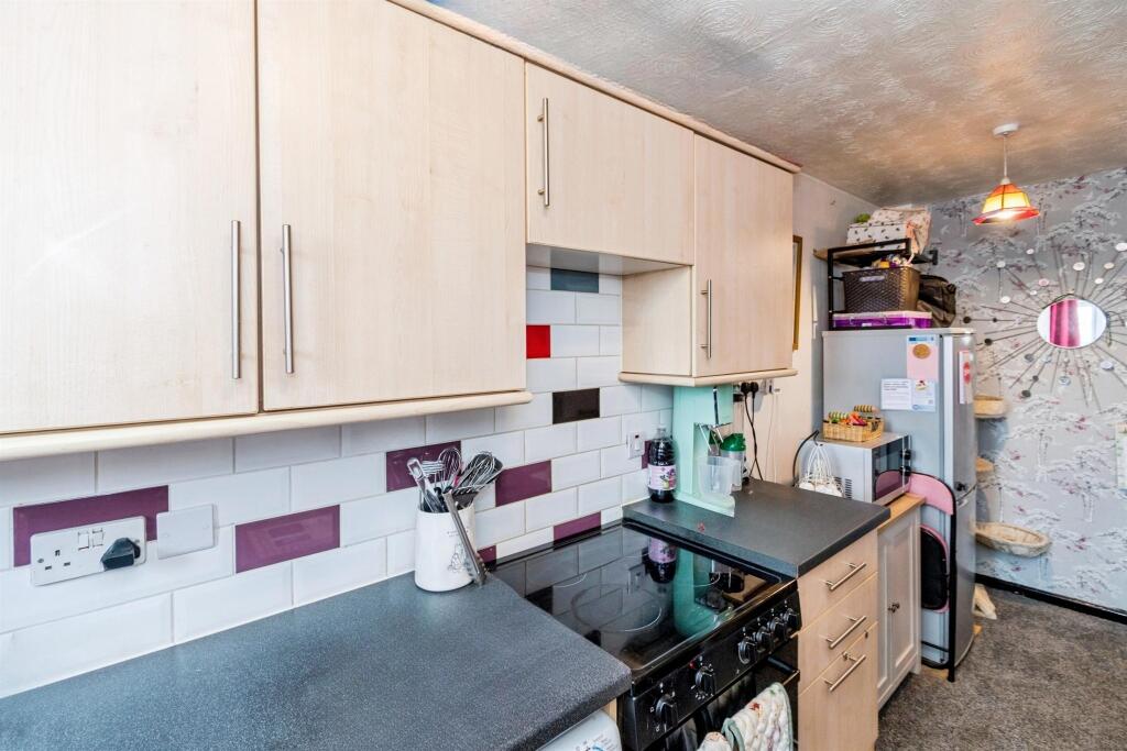 Apartment in Southampton - More