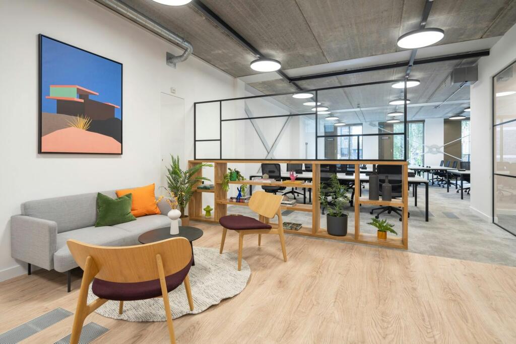 1st Floor - Reception