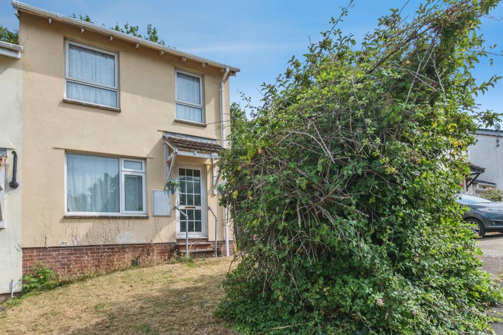 Main image of property: Bilbie Close, Cullompton