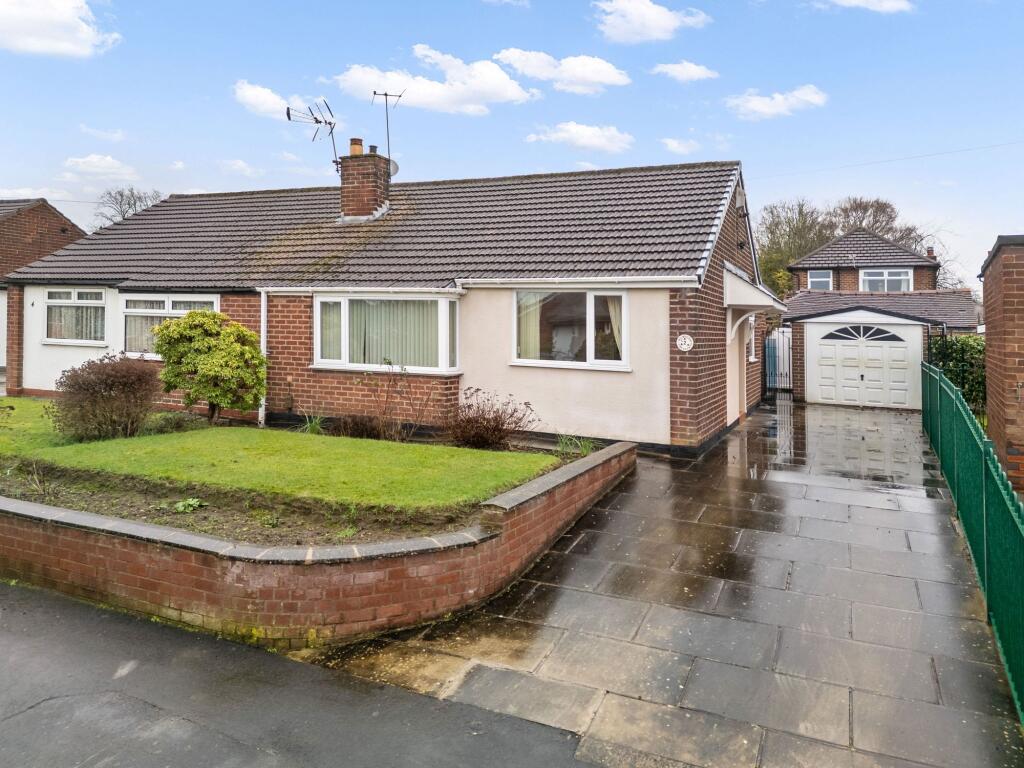 Main image of property: Wilmslow Crescent, Thelwall, WA4