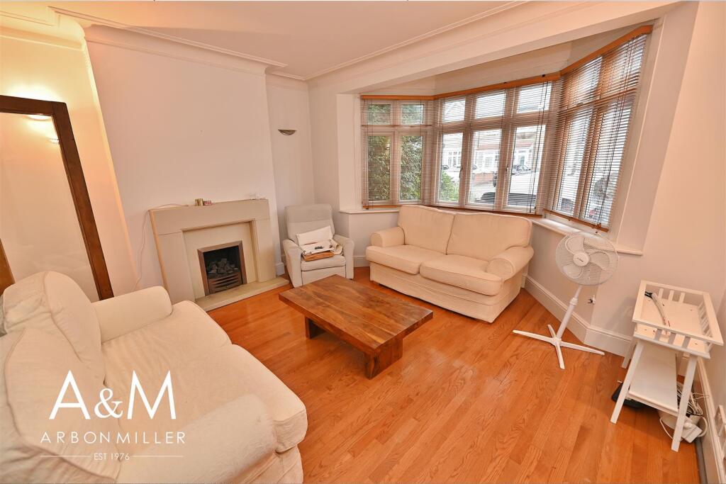 House in Ilford - View 4