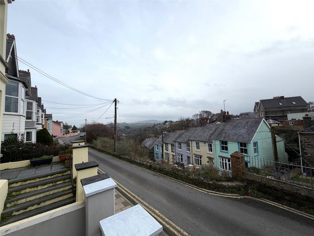 Penslade Terrace, Fishguard, Pembrokeshire, SA65 photo 3