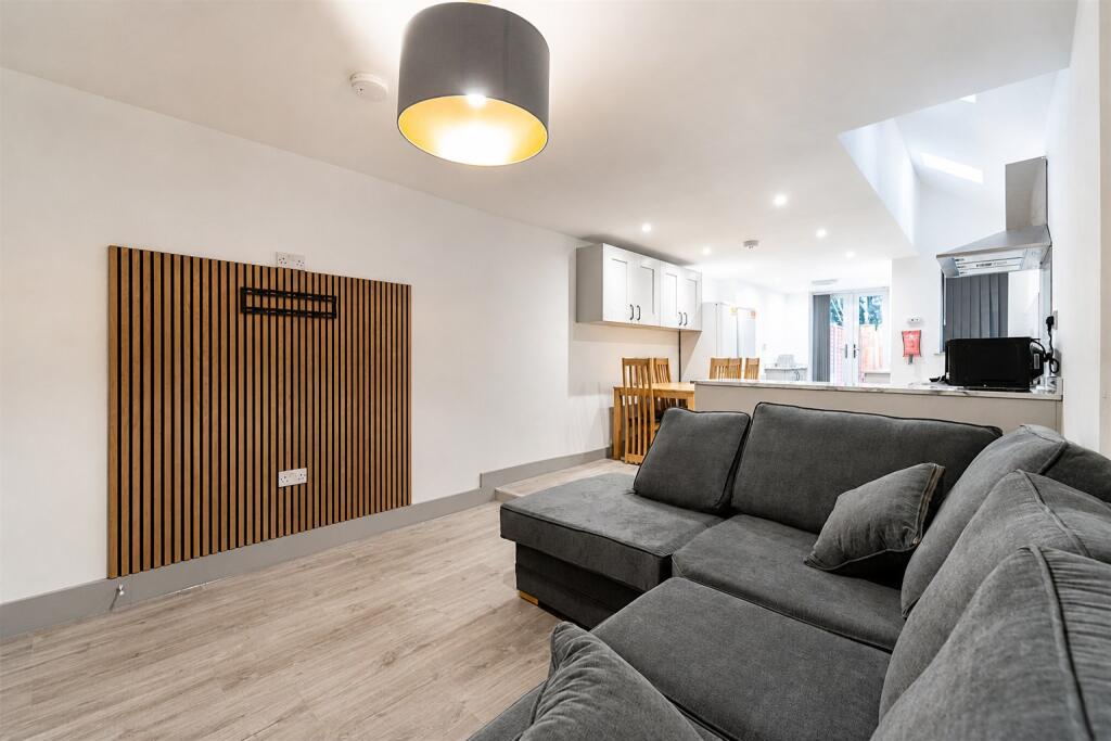 House in Birmingham - View 4