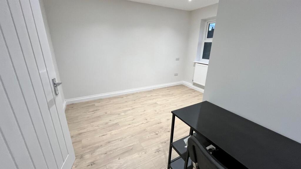 Apartment in Leeds - More