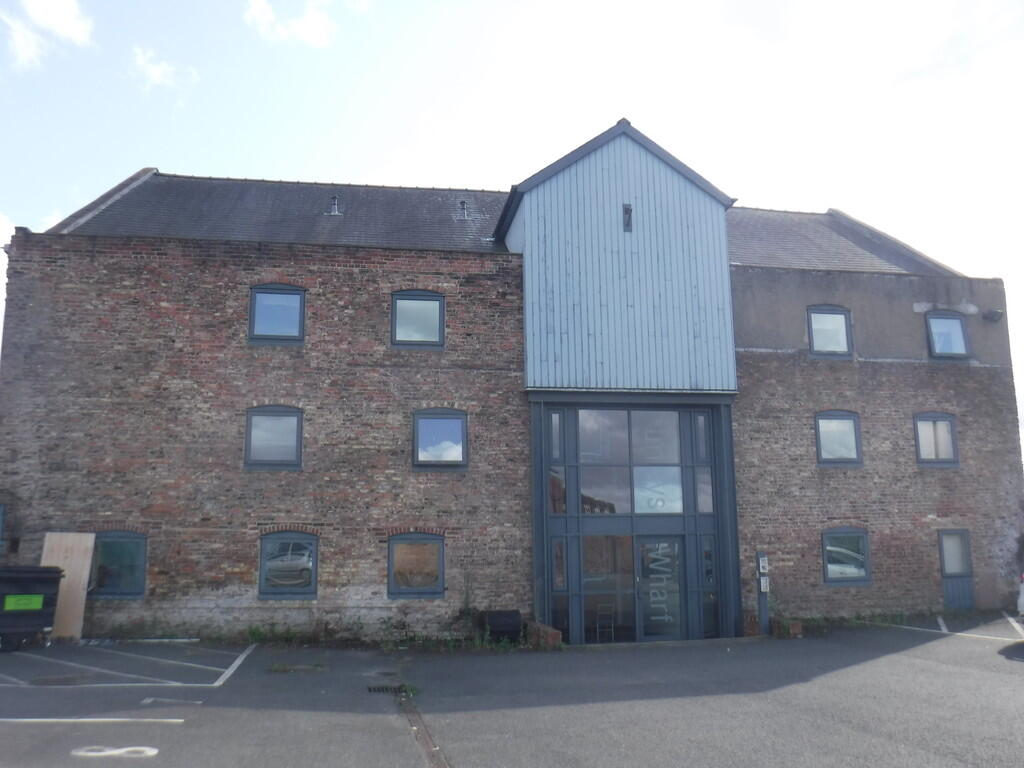 2-bed flat on Furleys Wharf, Gainsborough, £57,950