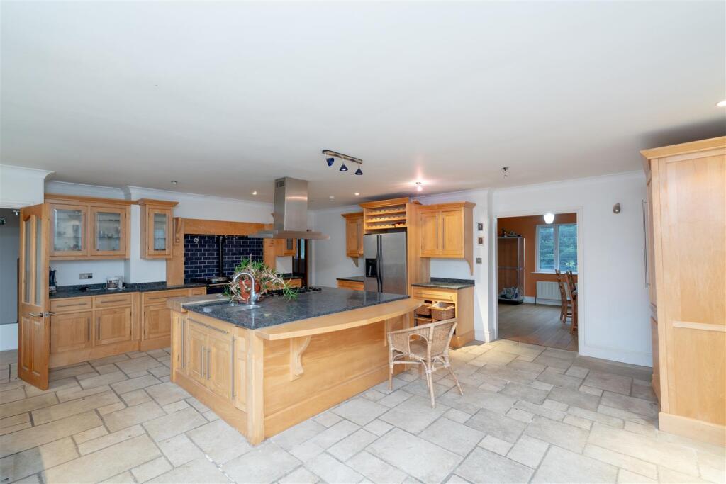 Superb renovation opportunity on Northgate Lane, Linton photo 4