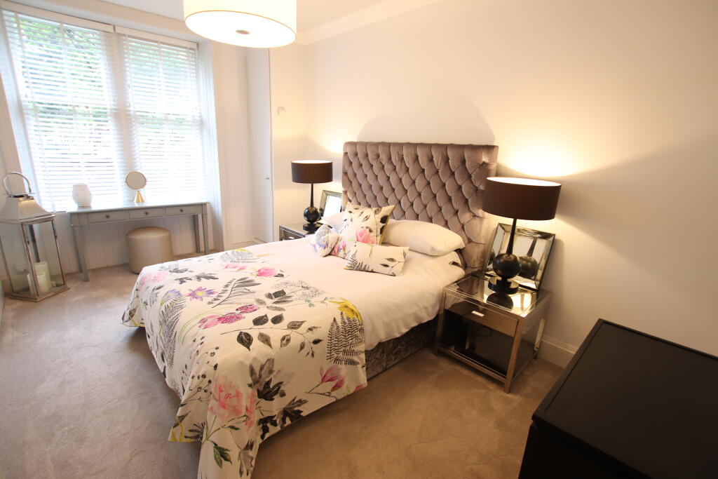 Apartment in Glasgow - More