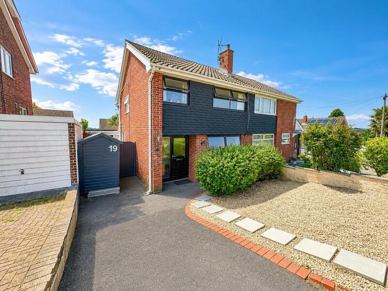 Main image of property: Cae Crwn, Dunvant, Swansea, City And County of Swansea.