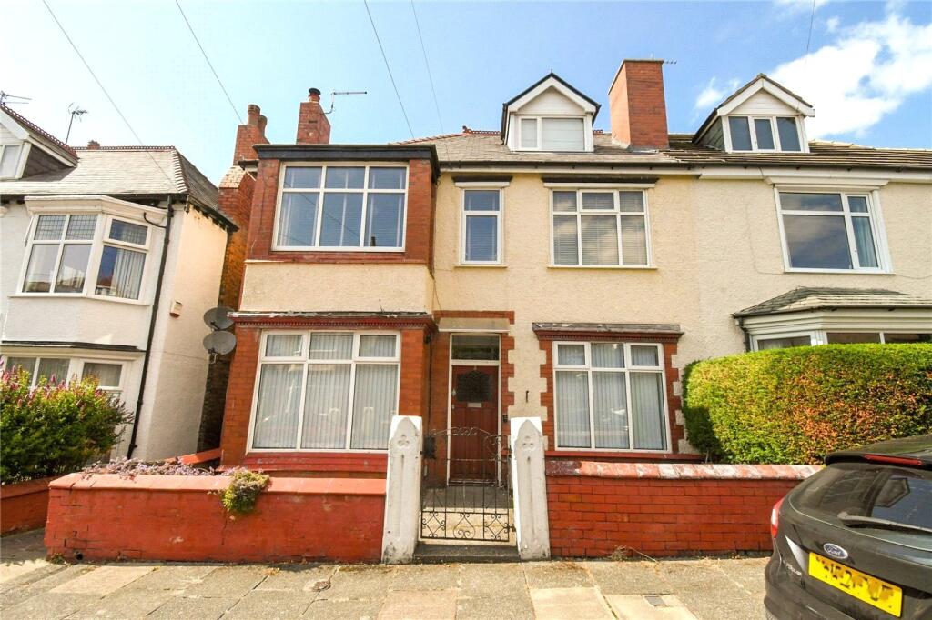 2-bed apartment on Seafield Drive, Wallasey, Wirral, £130,000