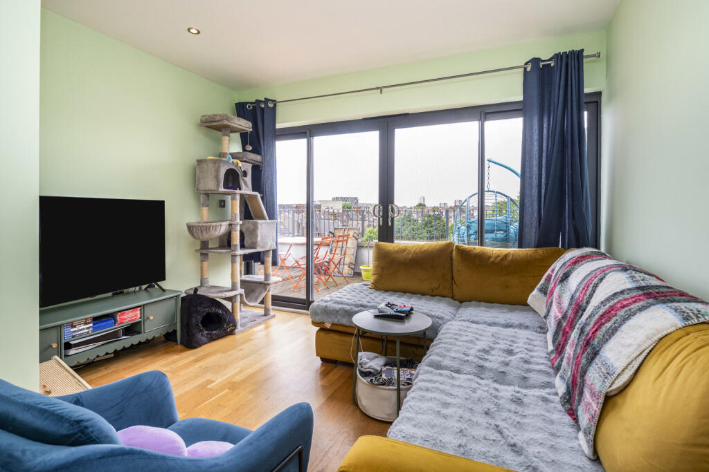 Main image of property: Morning Lane, Hackney, London, E9