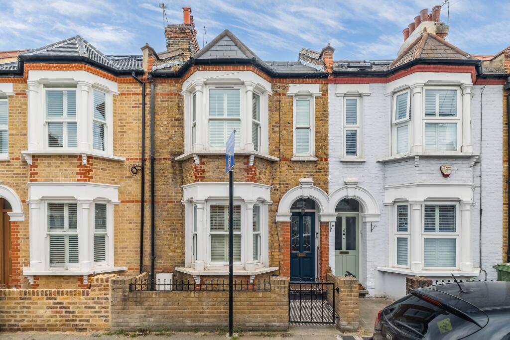 Main image of property: Leahurst Road, London, SE13