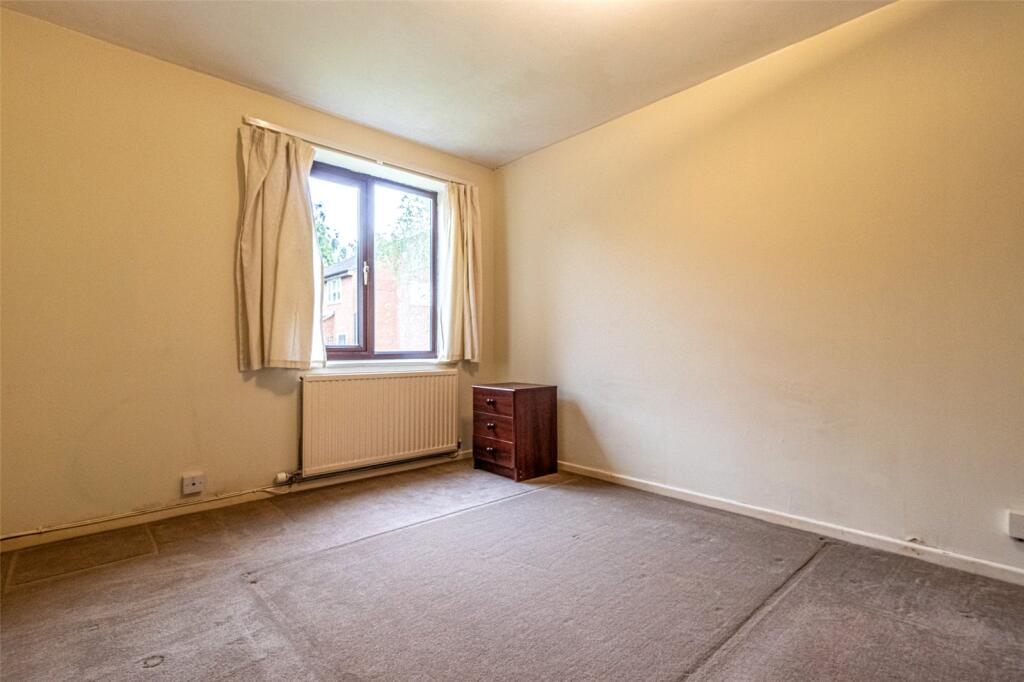 Apartment in Swindon, The Prinnels, Grange Park - More