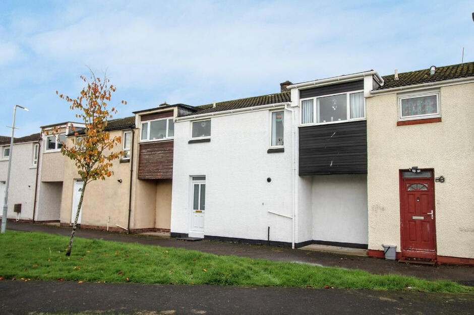 3-bed terraced on Loudon Terrace, Prestwick, KA9, £135,000