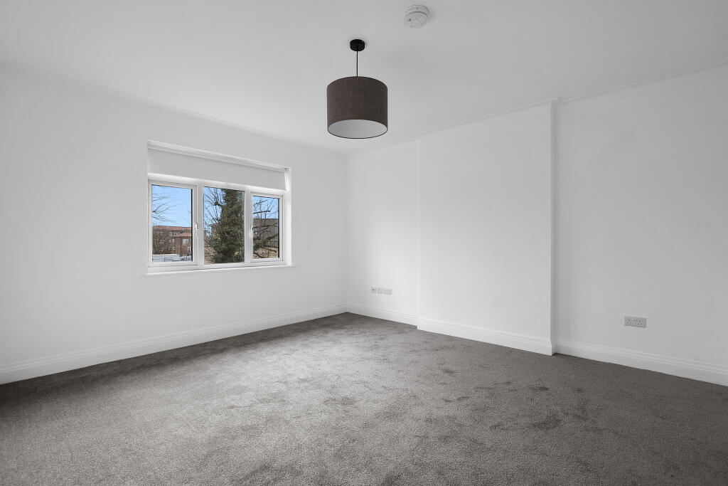 Apartment in London - View 2