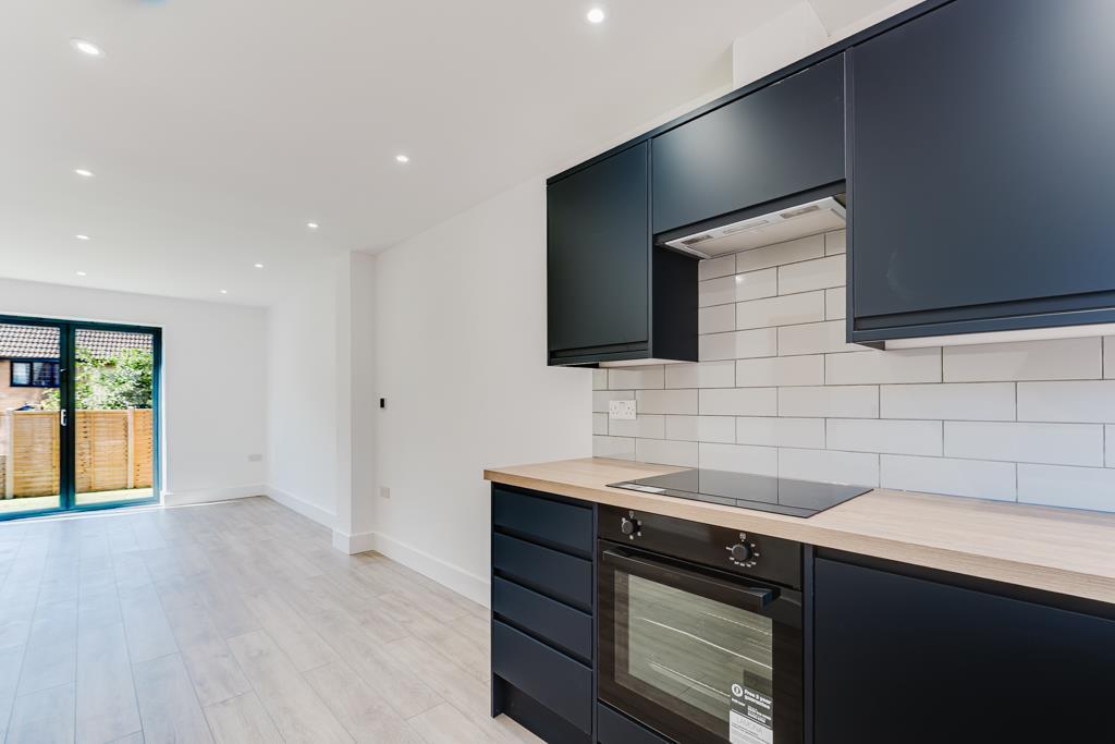House in Kettering, Avondale - View 4