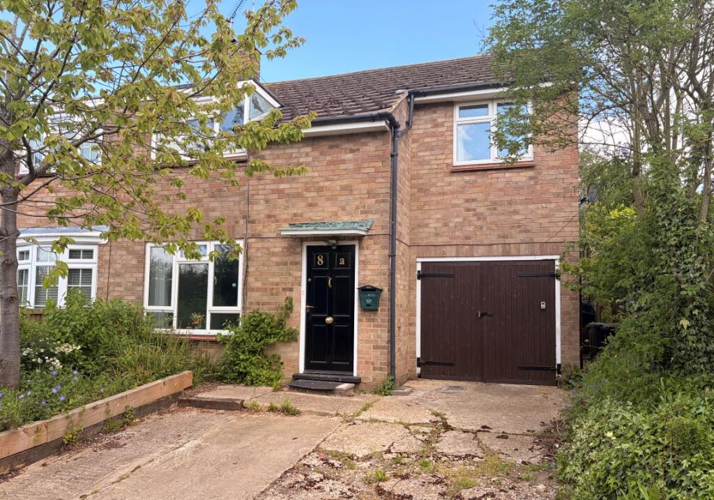 Main image of property: 8A Long Lane, Aston End, Stevenage, Hertfordshire, SG2 7HG